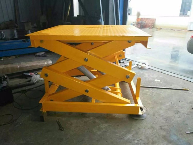 單叉固定式升降機(jī)